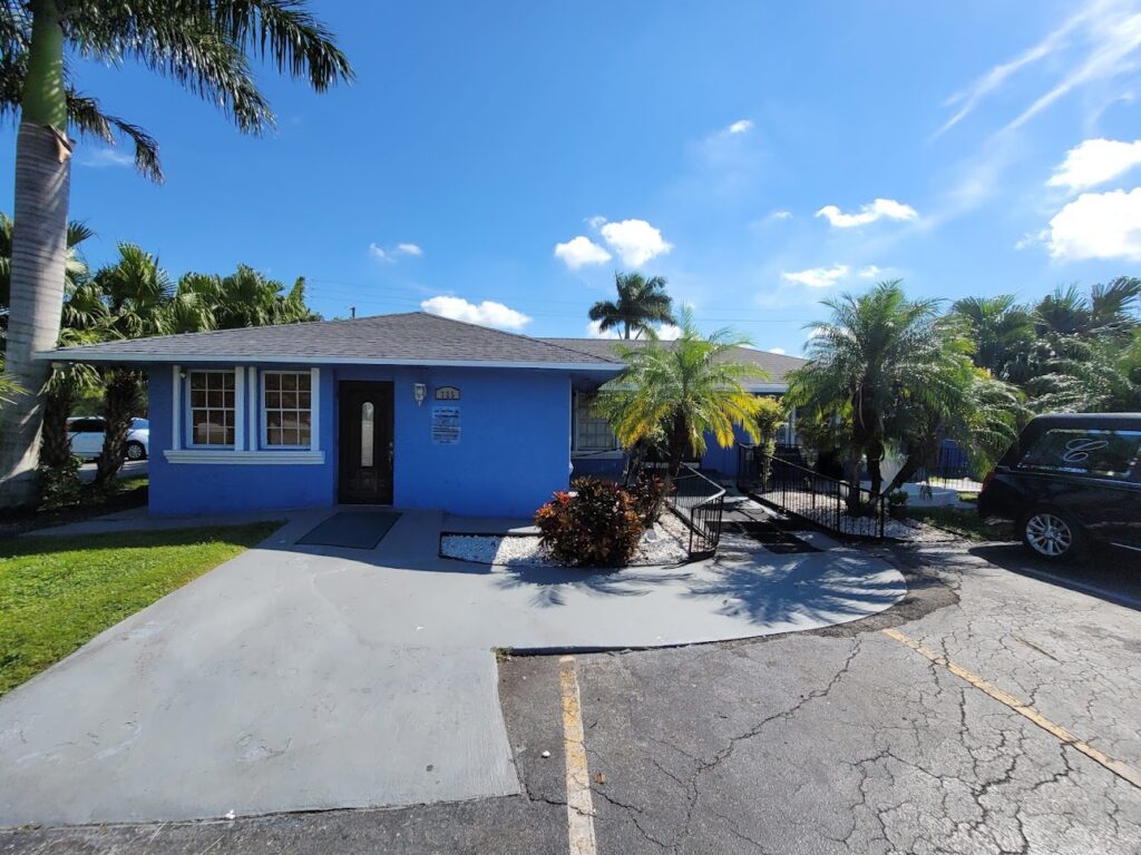 Street view of 725 S Main St